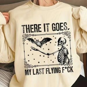 “THERE IT GOES, MY LAST FLYING F*CK” top
